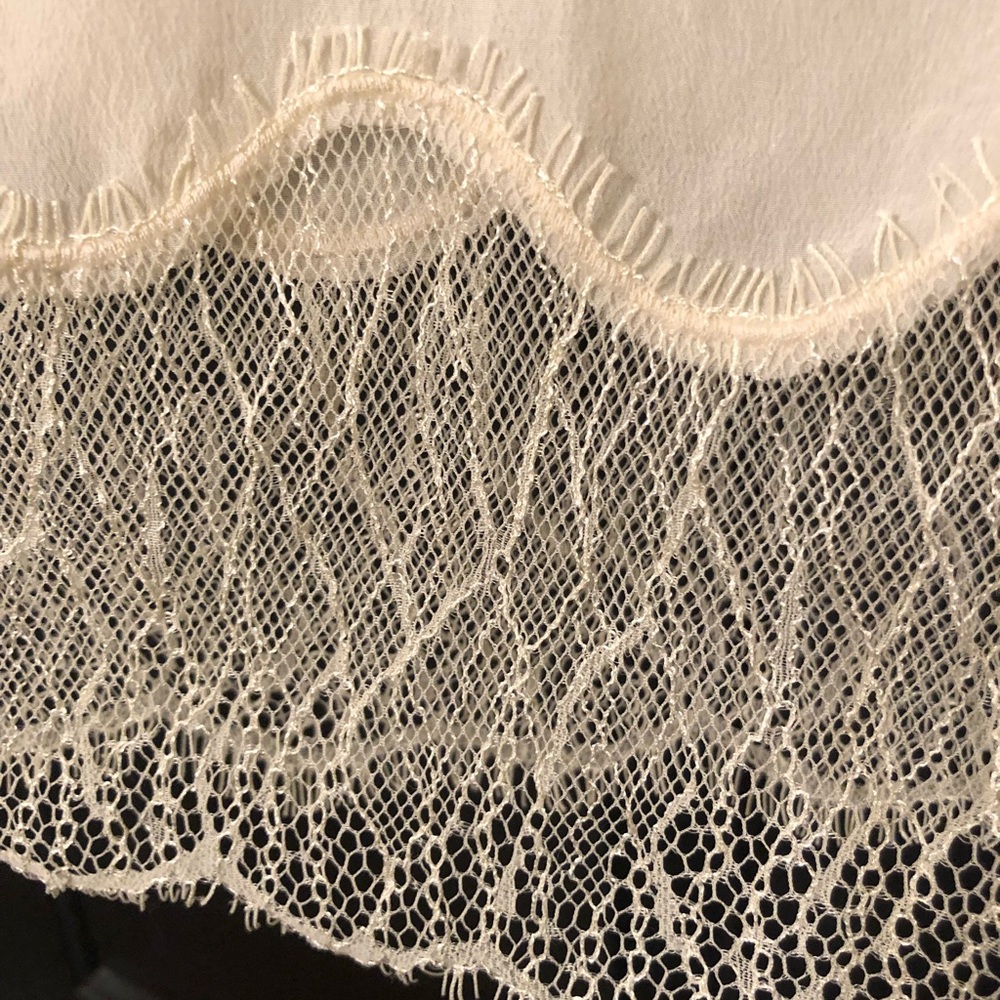 SOLD -Wilfred 100% Silk Top - Picture 7 of 10